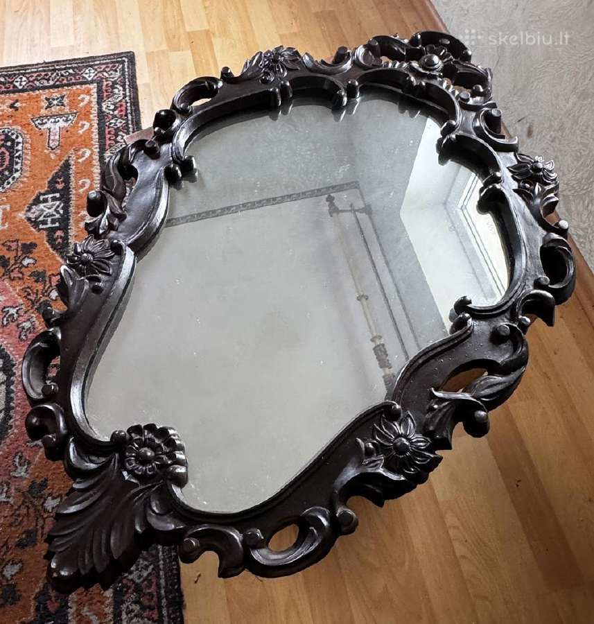 Vintažinis baroko stiliaus veidrodis (52x78 cm)