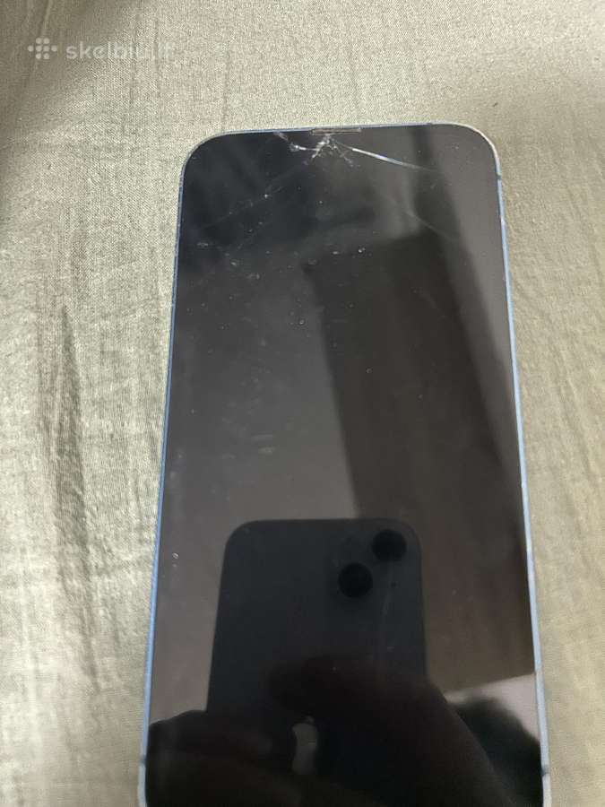 iPhone 13