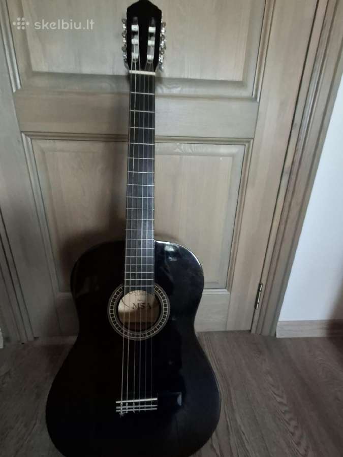 Parduodame Gitara