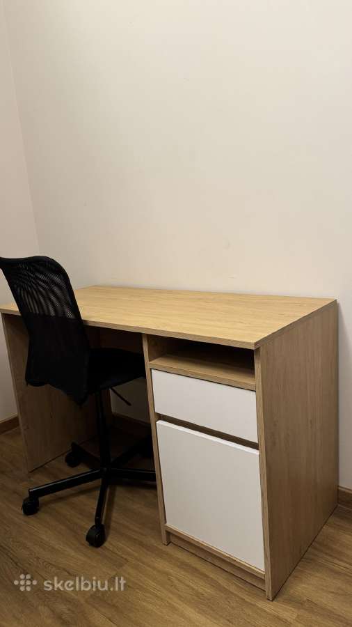 Rašomasis stalas su stalčiumi