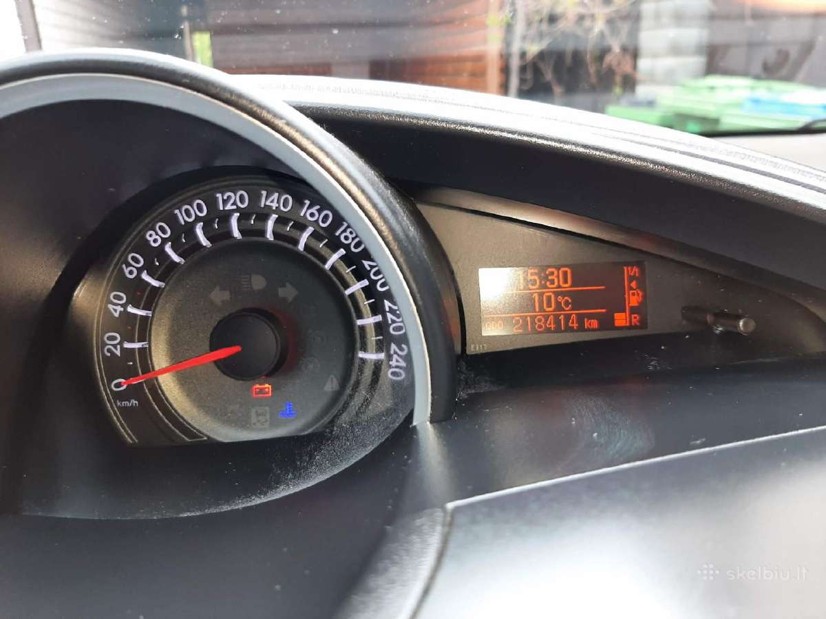 Toyota Verso - nuotraukos Nr. 13