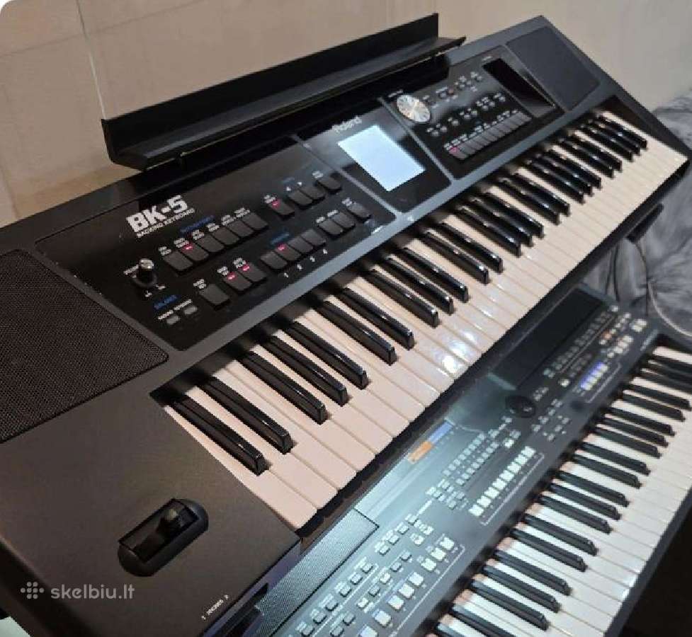Parduodu muzikinį sintezatorių.
