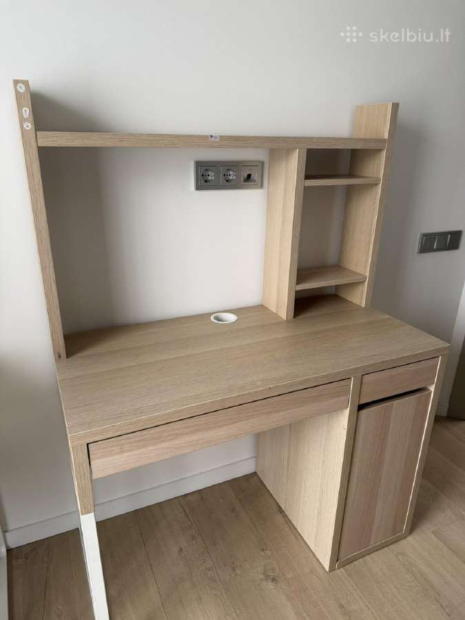 Micke - Ikea rasomasis stalas