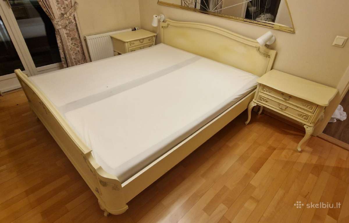 Provanso stiliaus miegamojo komplektas