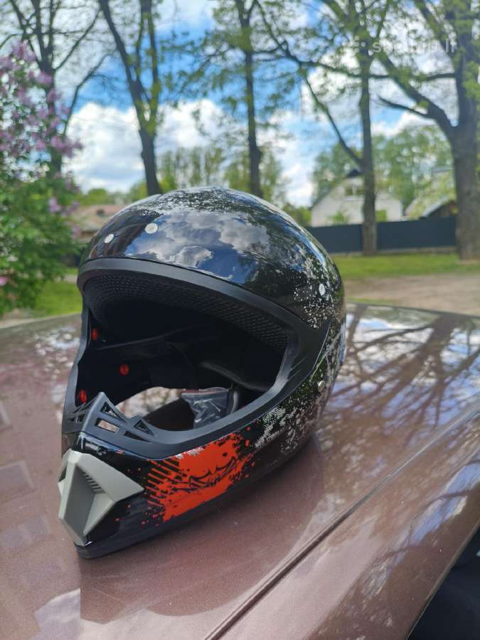 Motocroso tipo šalmai - nuotraukos Nr. 11