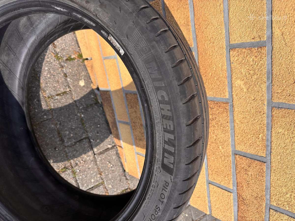Michelin Pilot Sport vasarinės 225/45 R19 96w
