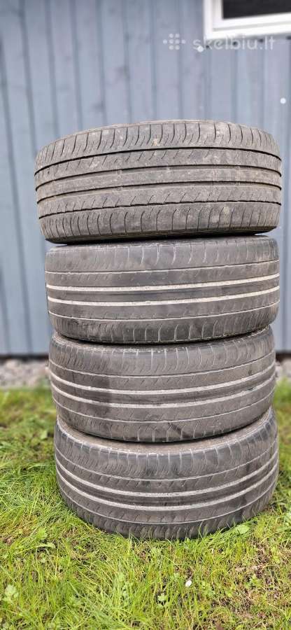 Dunlop R18 235/45
