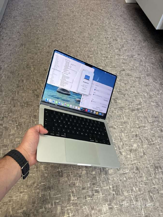 MacBook pro 14 m1 pro 16gb RAM / 1tb su garantija