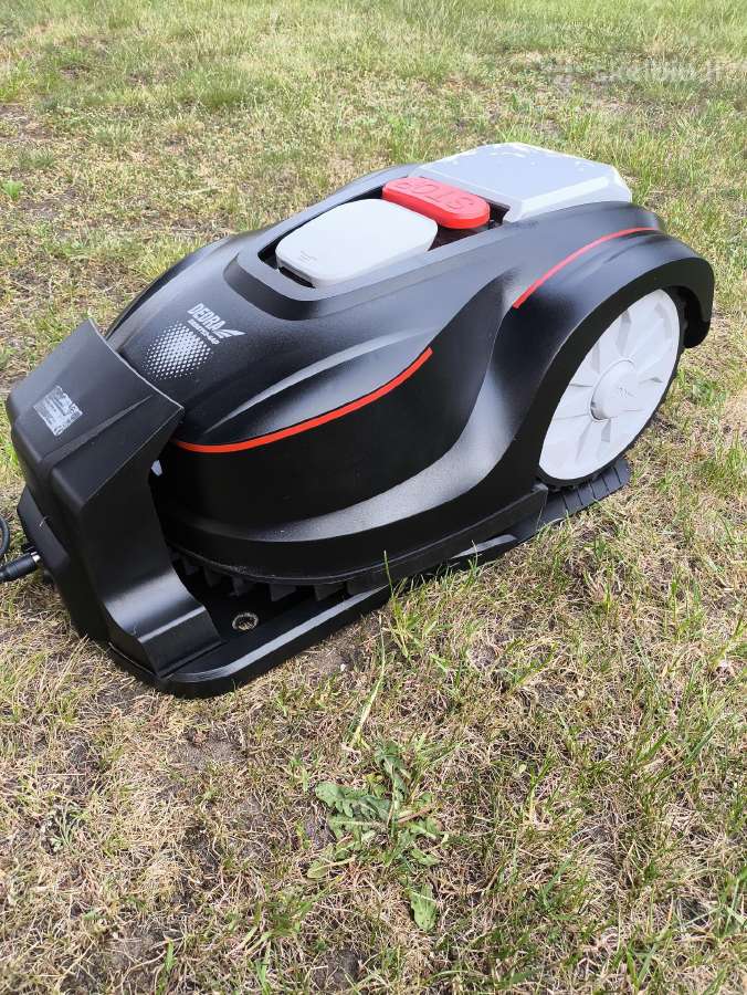 Parduodu vejapjovės robota Dedra