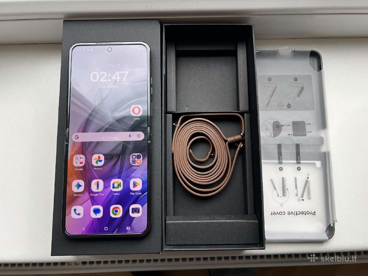 Motorola Razr 50