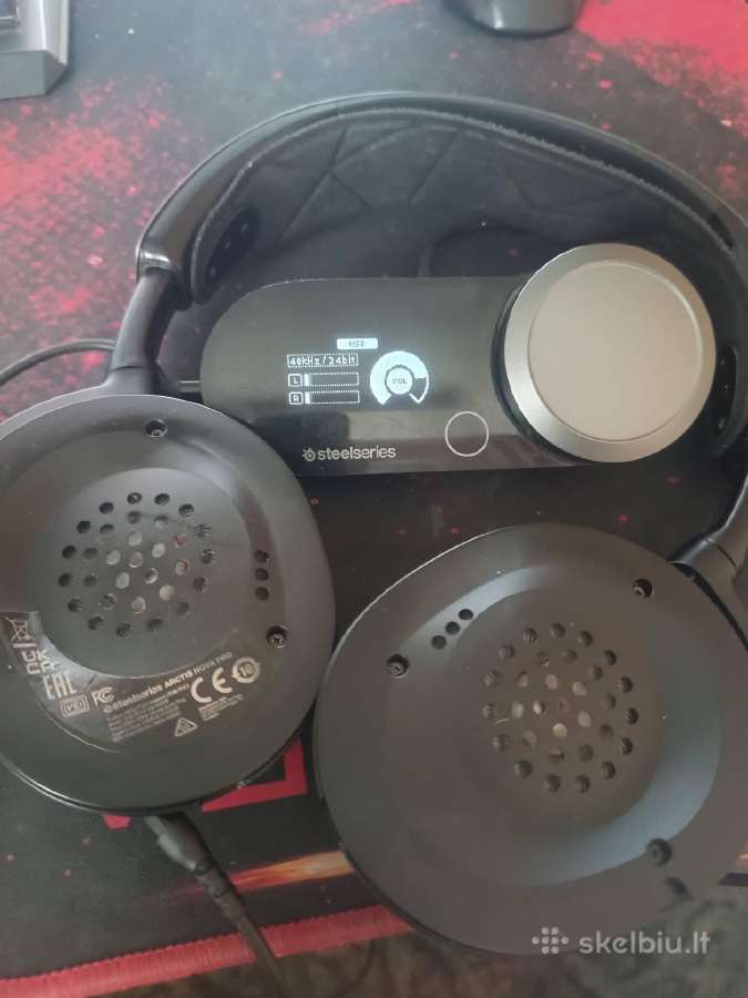 Steekseries Arctis Nova Pro