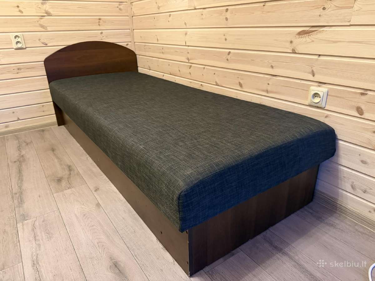 Viengulę lovą