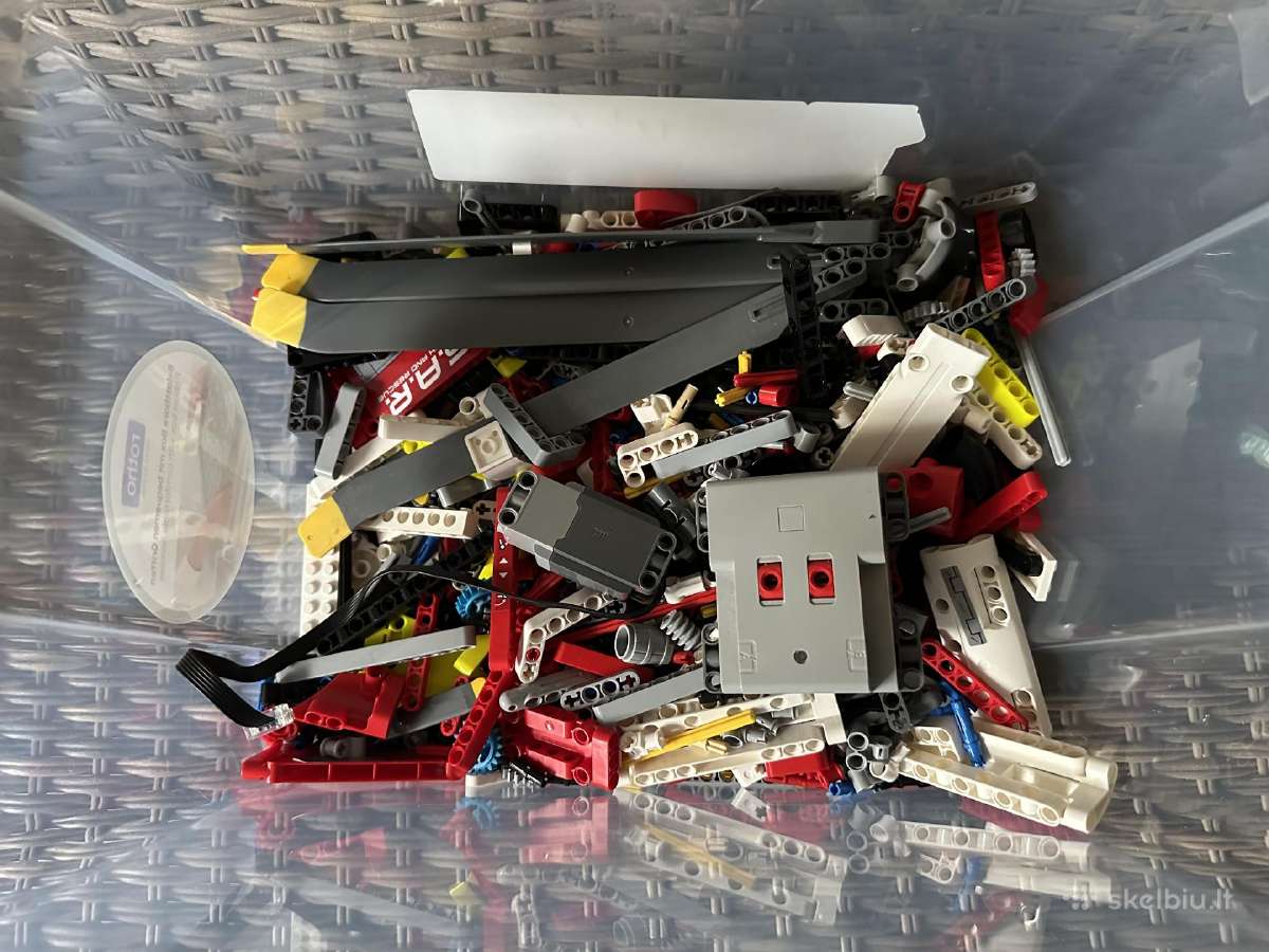 Lego technic 42145 - nuotraukos Nr. 5