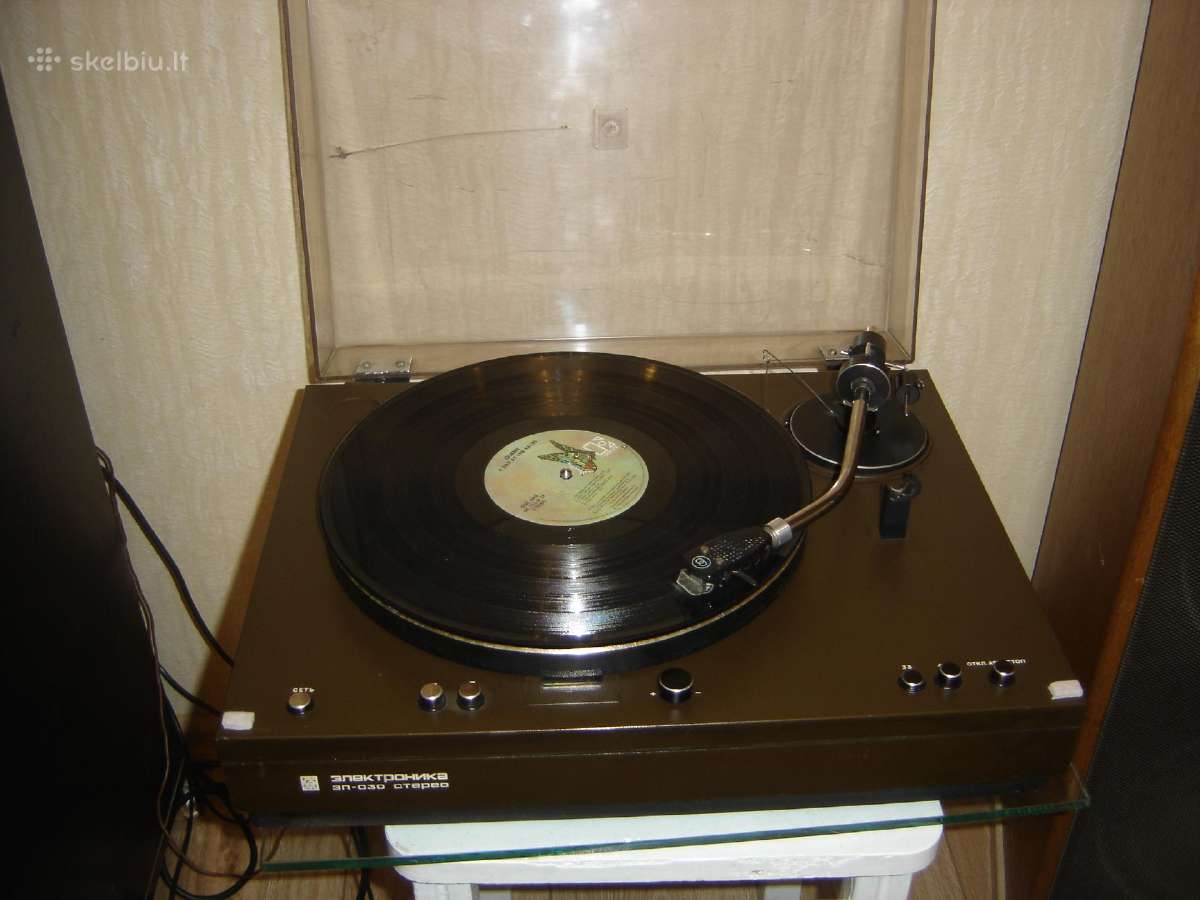 Kenwood.technics.denon.rega.cec.lenco.braun.thoren