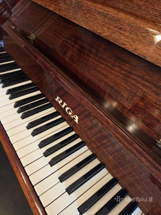 Pianinas Riga