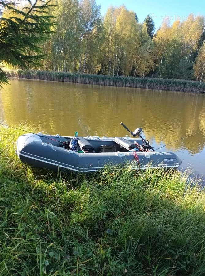 Aqua boat