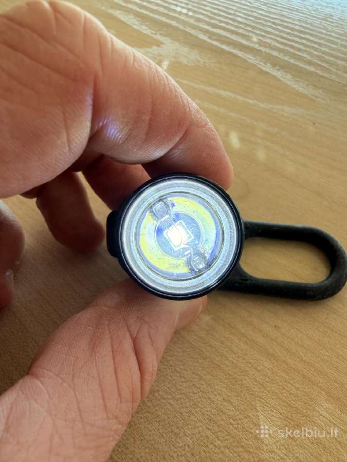 Lezyne Femto Drive priekinis žibintas juodas - nuotraukos Nr. 7