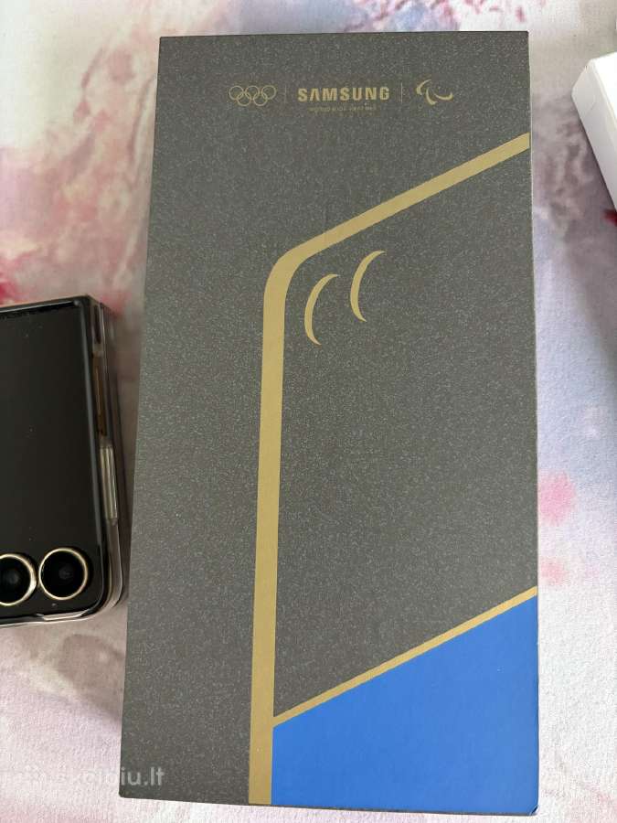 Samsung Galaxy Z Flip7 Olympic edition