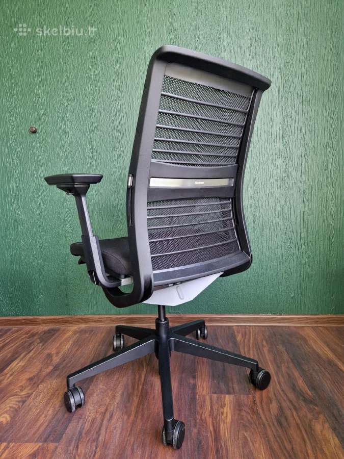 Steelcase Think V2