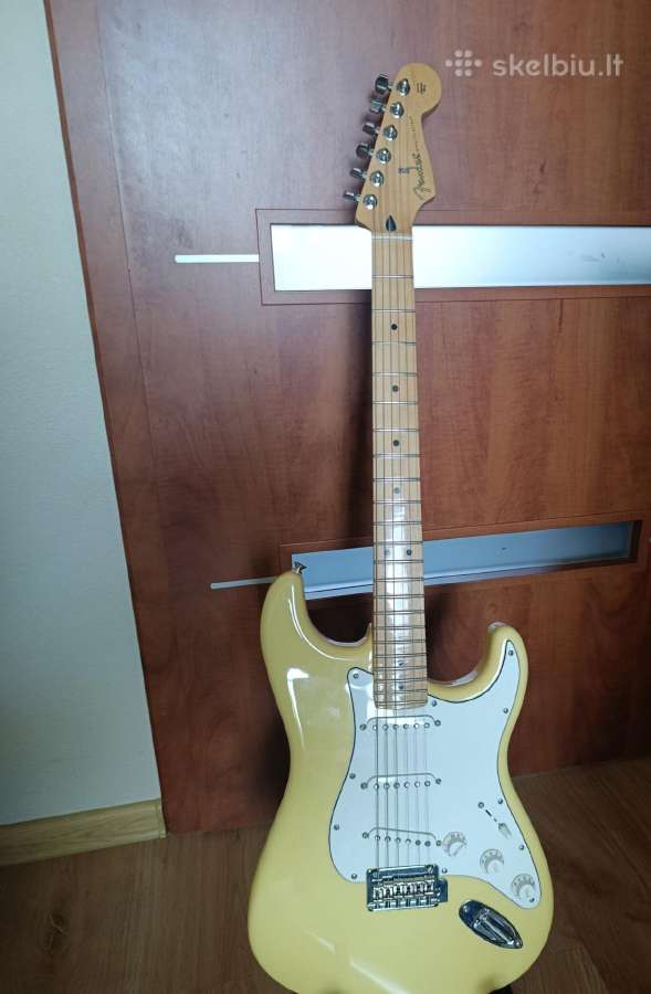 Parduodu elektrinę gitarą Fender stratocaster Mexi