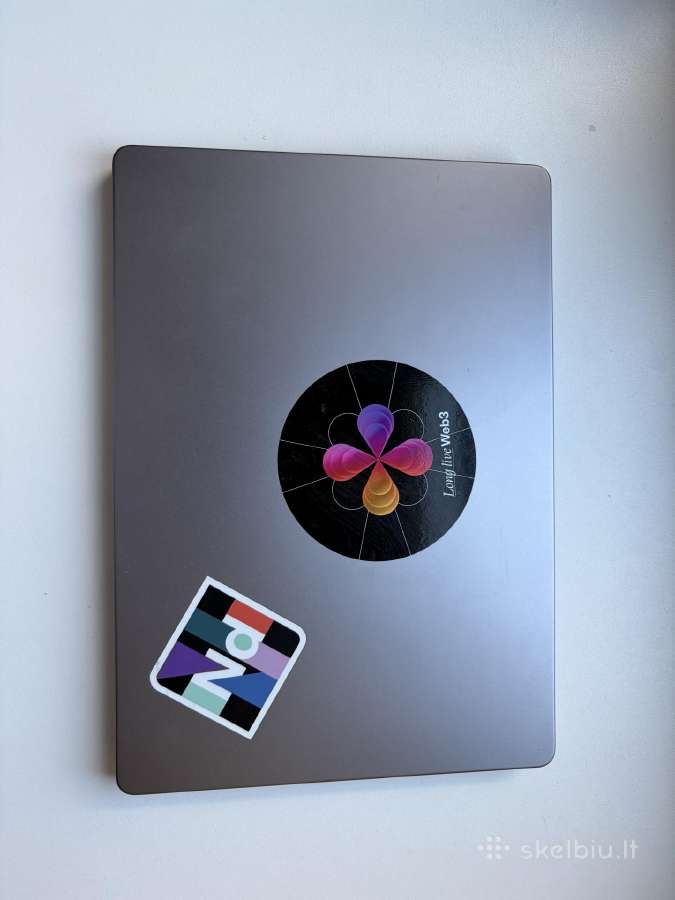 MacBook Pro (K023)