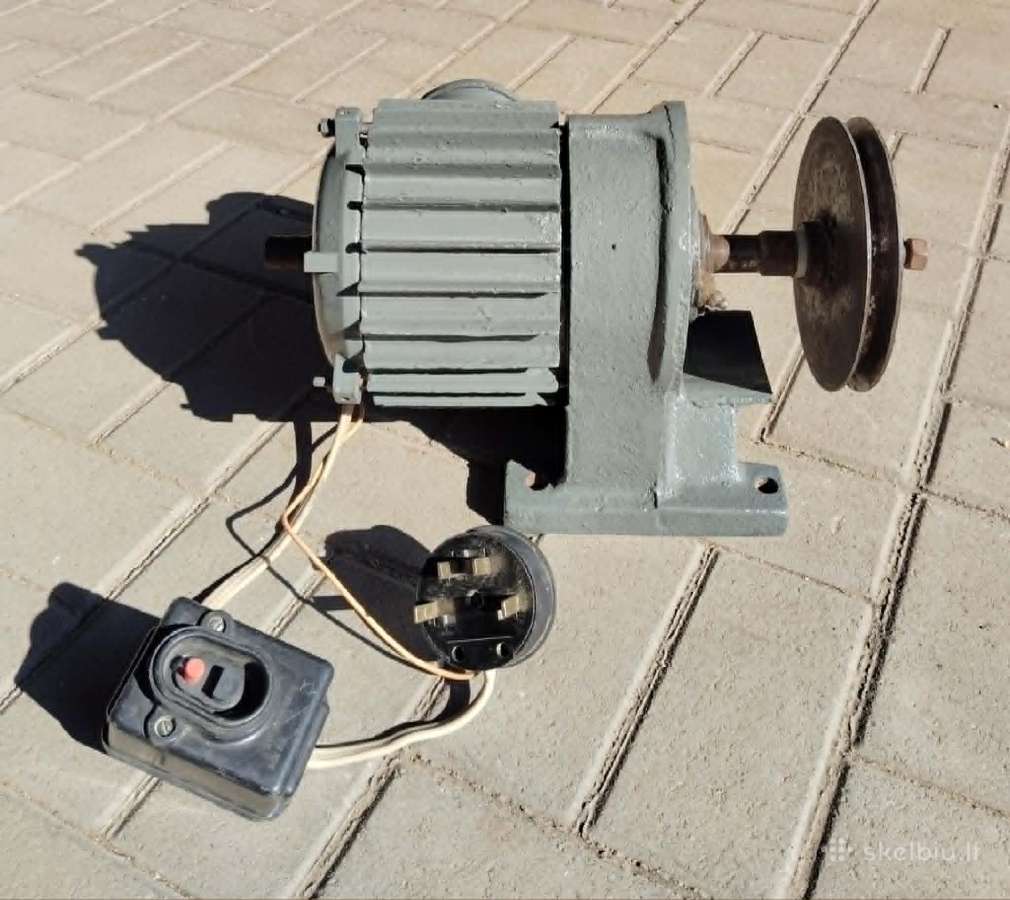 Trifazis elektros variklis