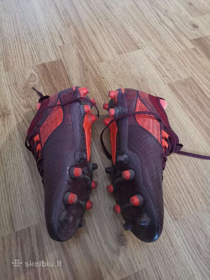 Futbolo bateliai - nuotraukos Nr. 2