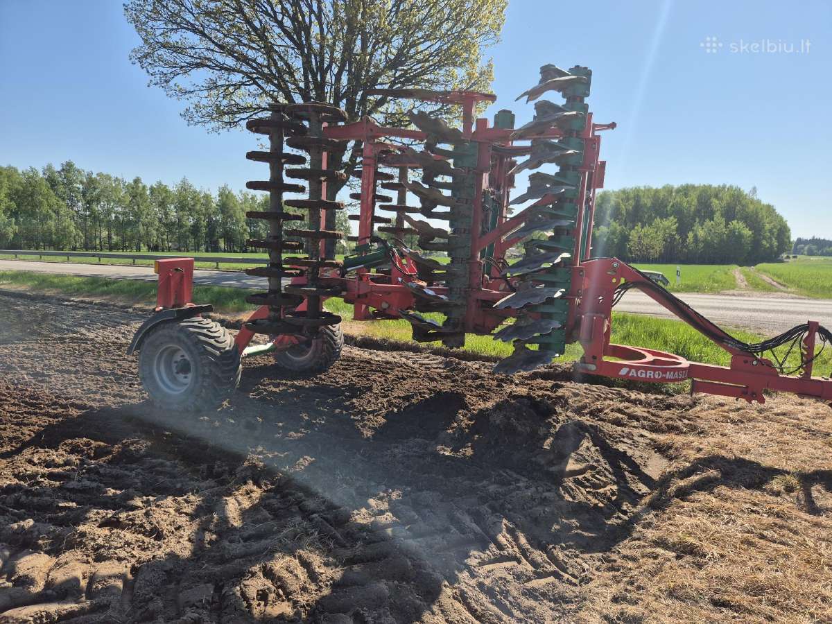 Prikabinamas skutikas Agro Masz 4