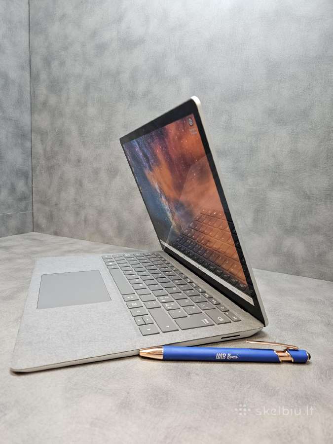 Microsoft/13.5" Qhd Touch/i5-1035g7/8ram/256ssd