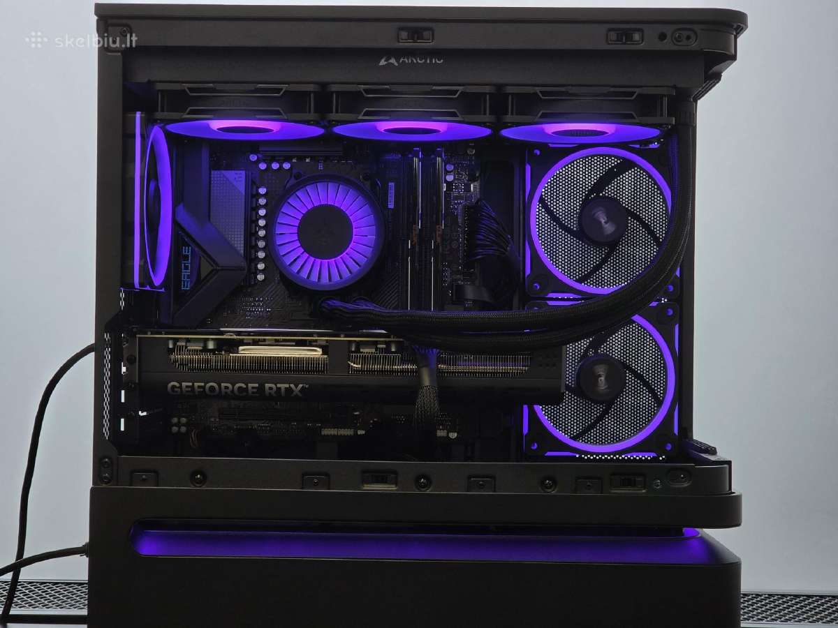 Ryzen 7 9800x3d Kompiuteris su Rtx 5070ti, 32g