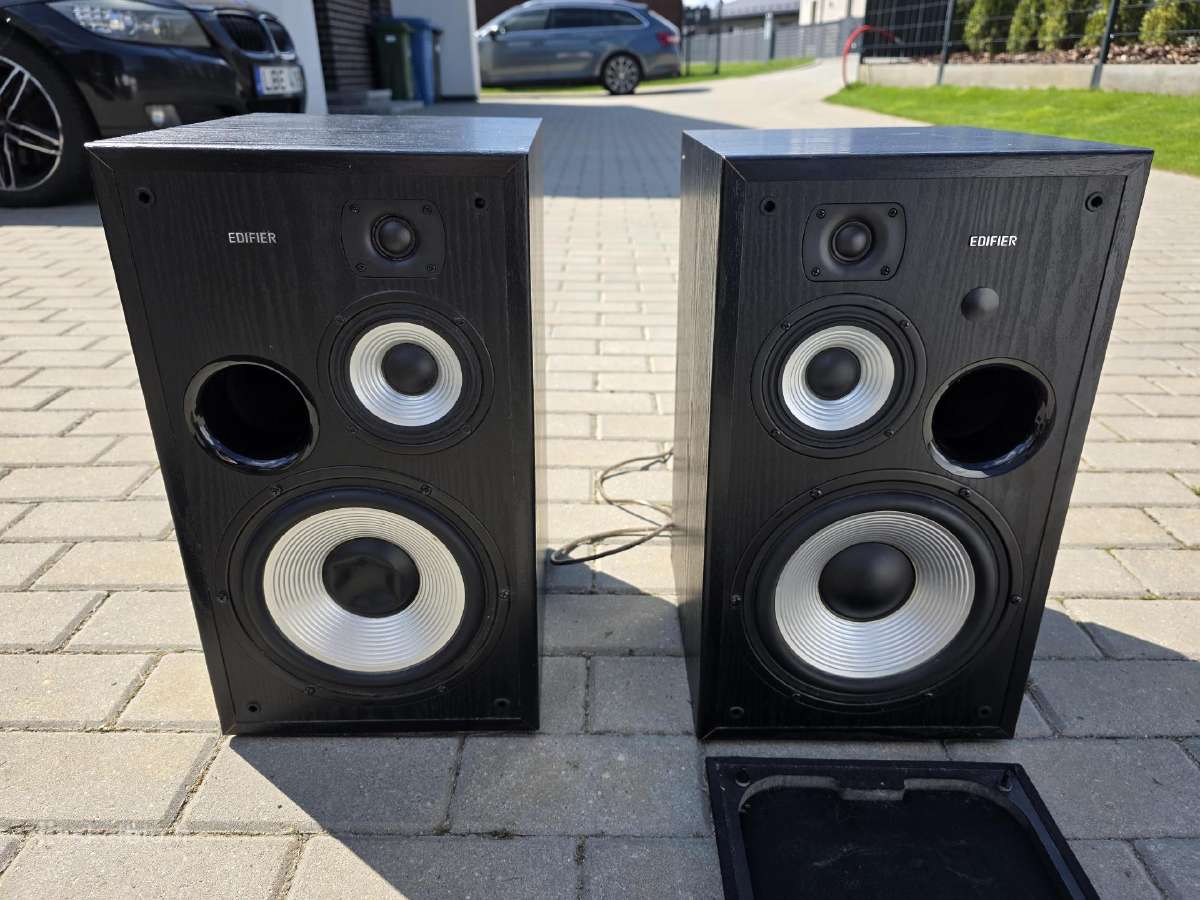 Edifier R2700