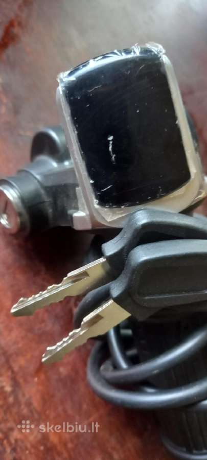 Rankena gazo 36v su užrakinimo mechanizmu 9€