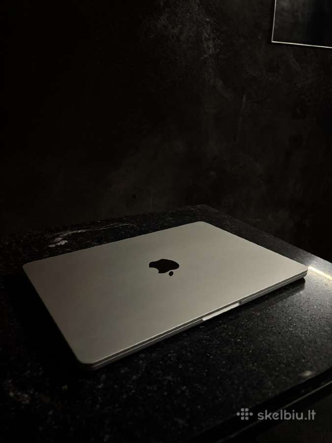 MacBook Air 13 (M2, 2022)