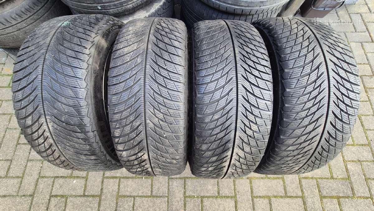 Žieminės 225/45 R18 Michelin su Bmw diskais