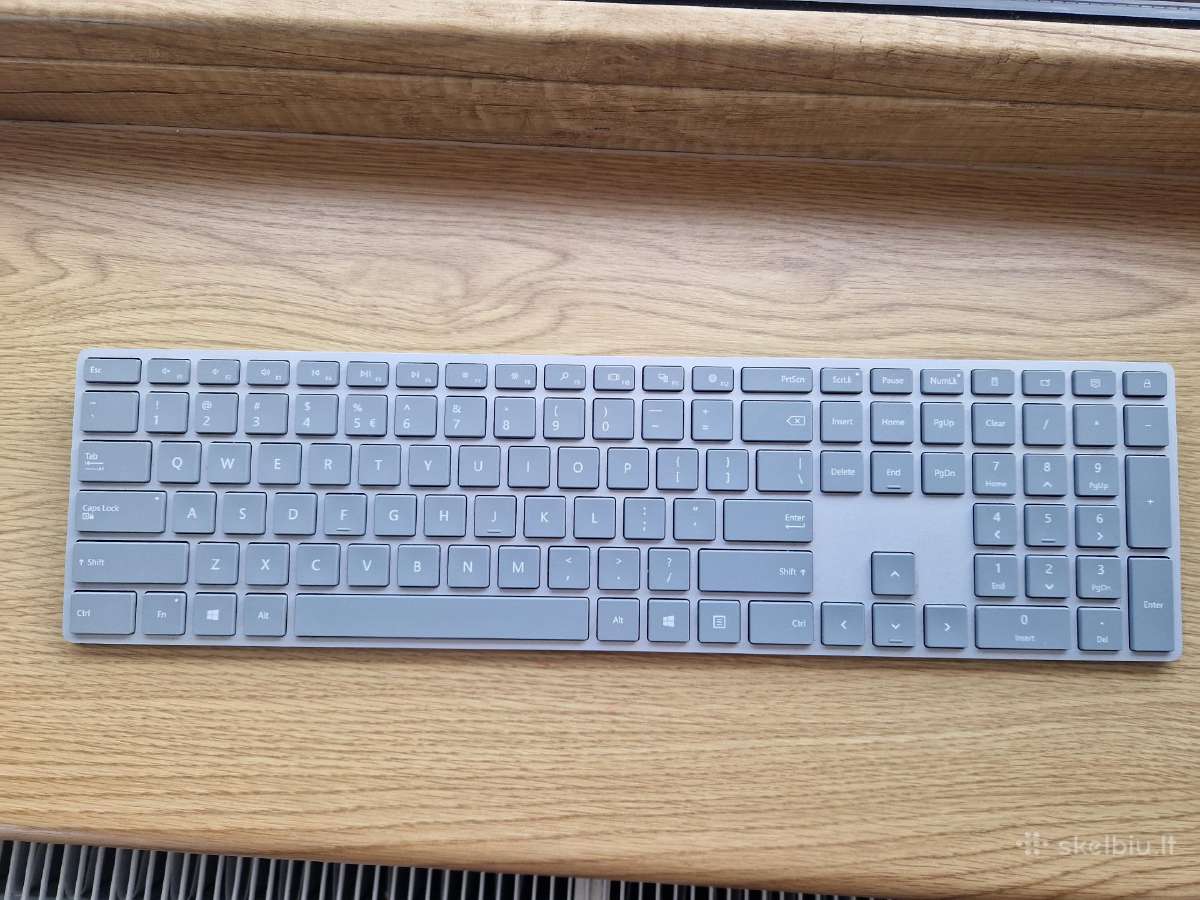 Microsoft Surface Keyboard (Model 1742)