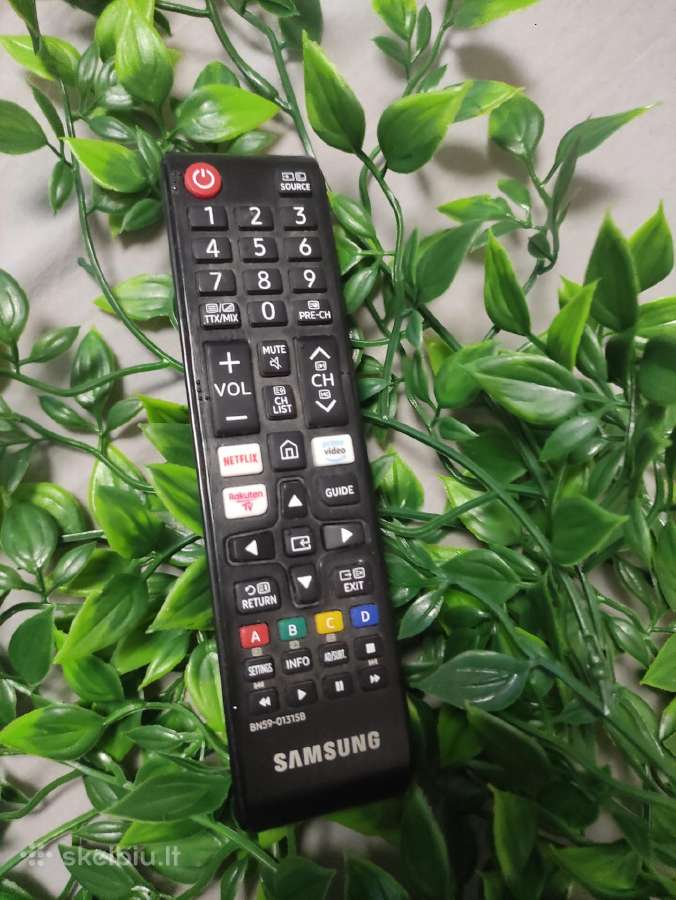 Samsung 5 Series (32 colių / 81 cm).