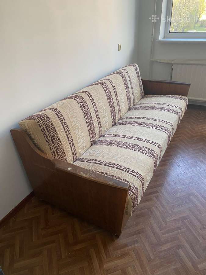 Sovietinių naujai pertrauktų baldų komplektas - nuotraukos Nr. 3