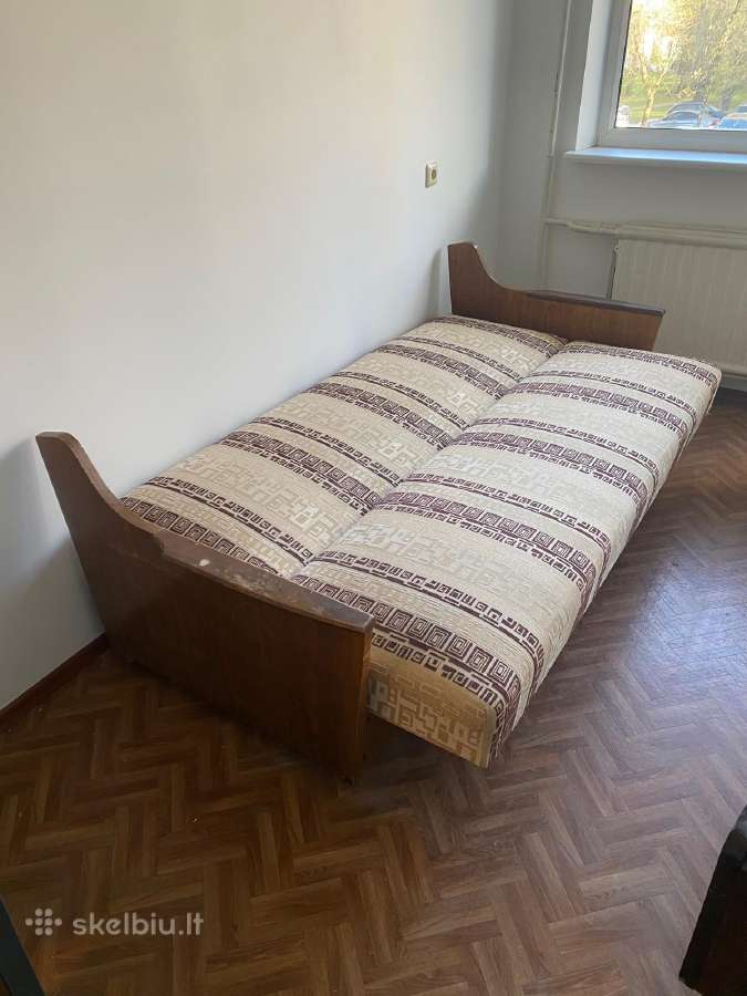 Sovietinių naujai pertrauktų baldų komplektas - nuotraukos Nr. 8