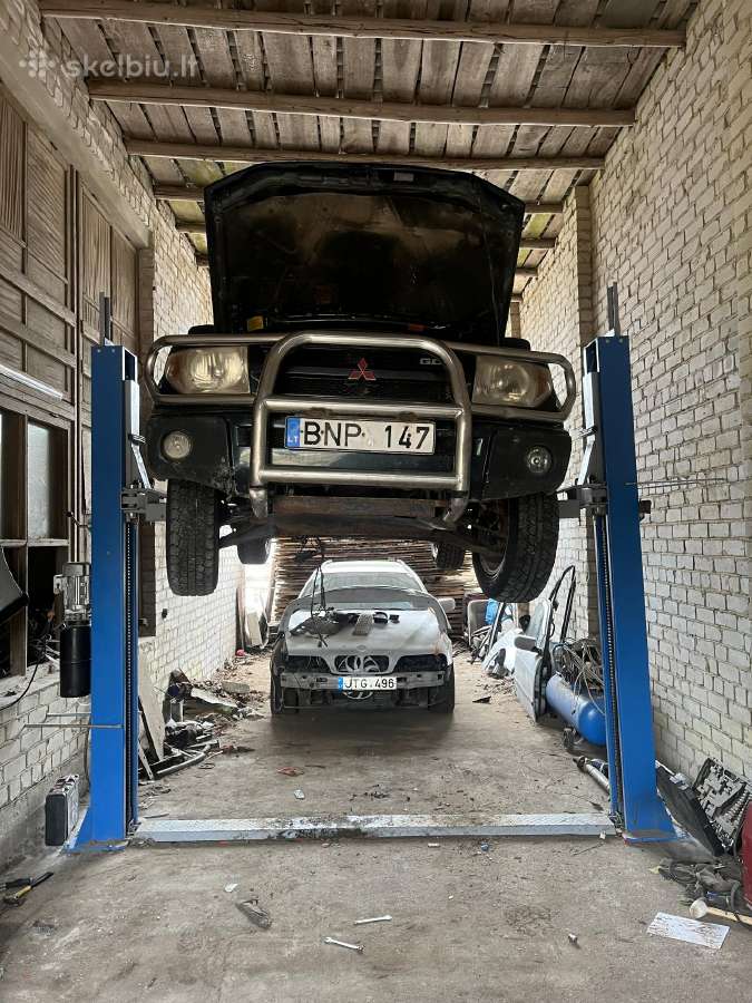 Pajero pinin dalimis