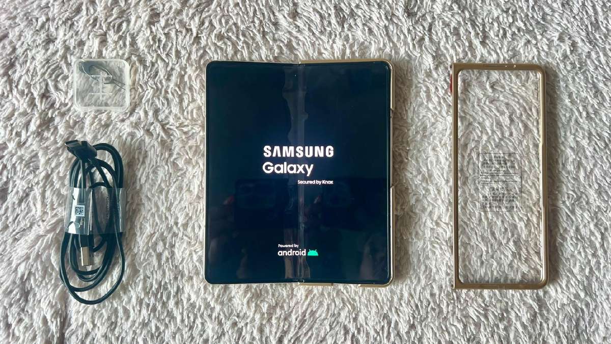 Samsung Galaxy Z Fold4 512gb (aukso spalvos)