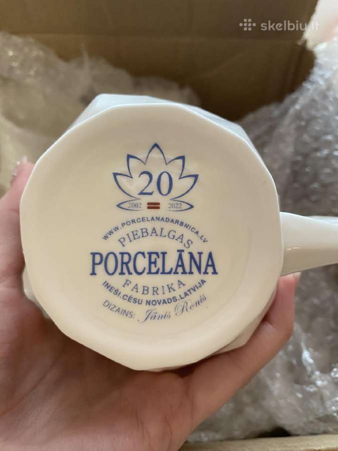11 dizainerių kurtų porcelianinių puodelių