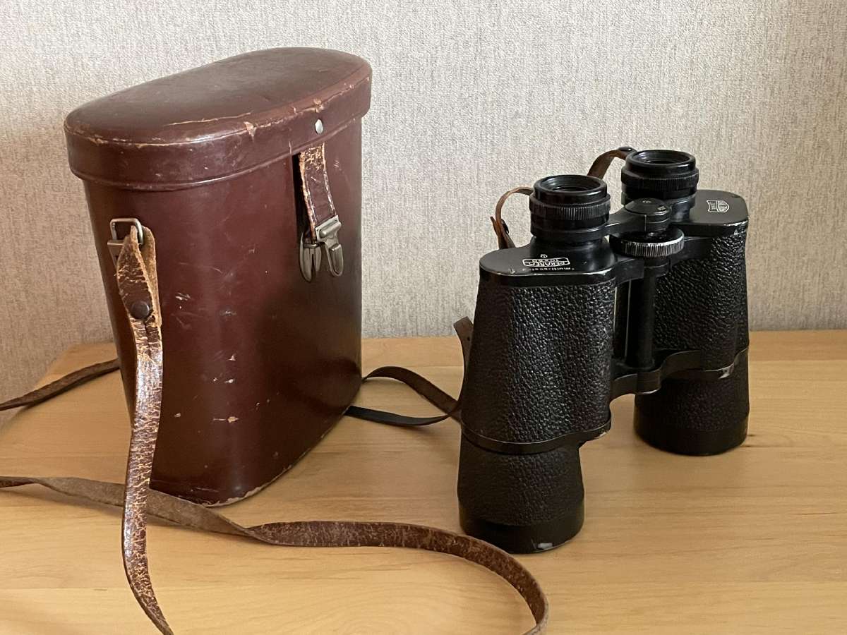Žiūronai yra Carl Zeiss Jena Dekarem 10x50