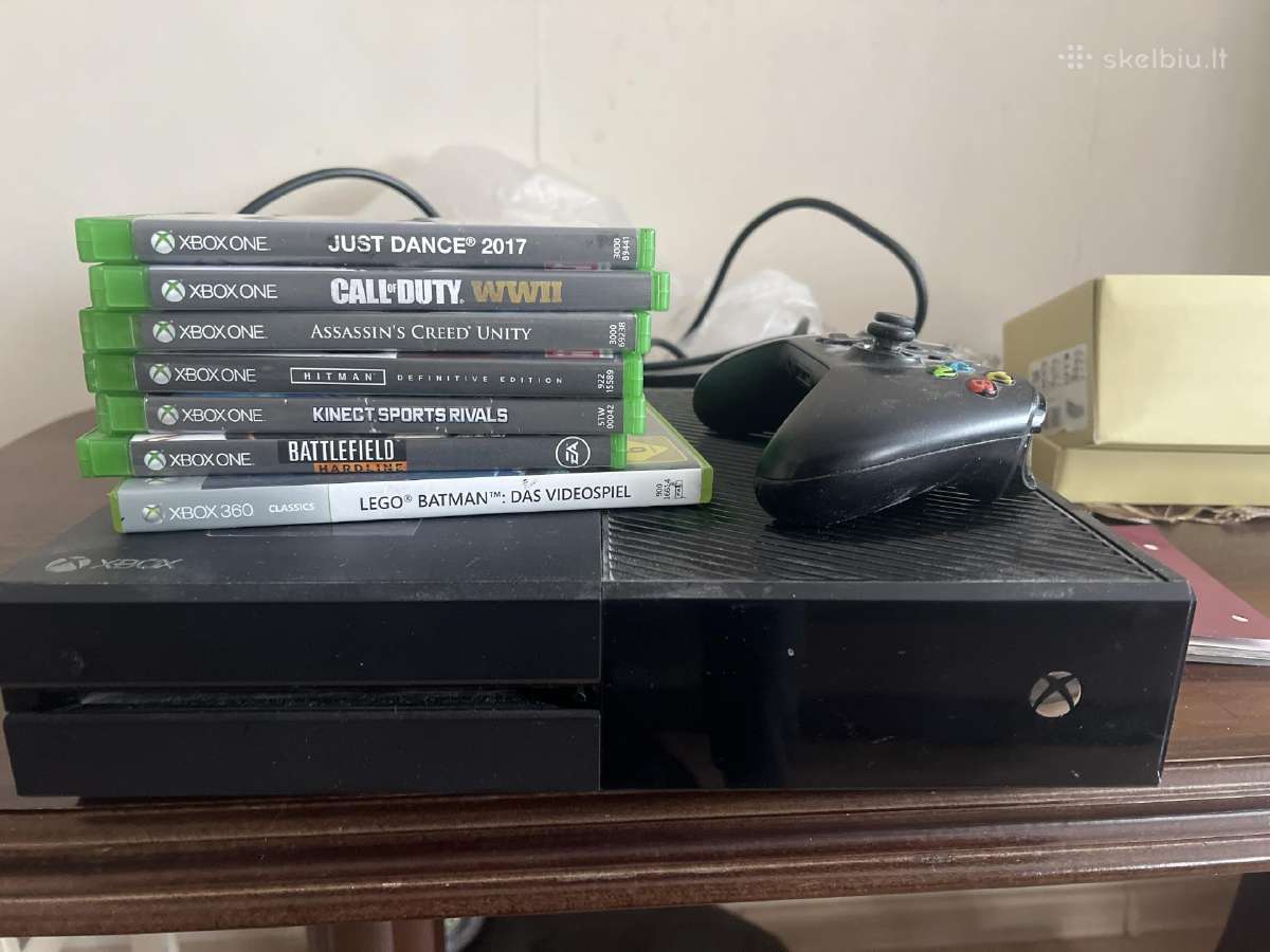 Xbox one + 22 diskai