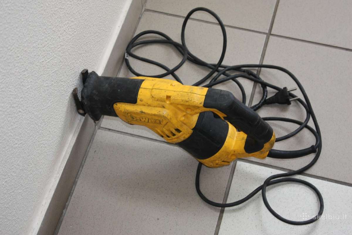 Tiesinis pjūklas Dewalt Dwe357 220v - nuotraukos Nr. 4