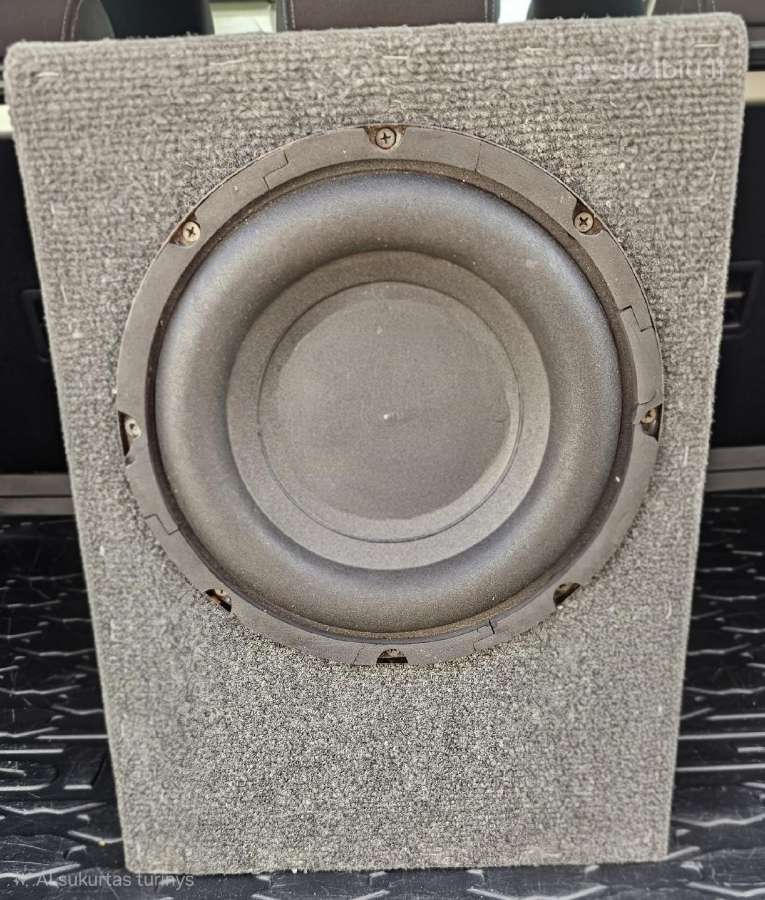 Audio kolonėlė 43x38x31cm.