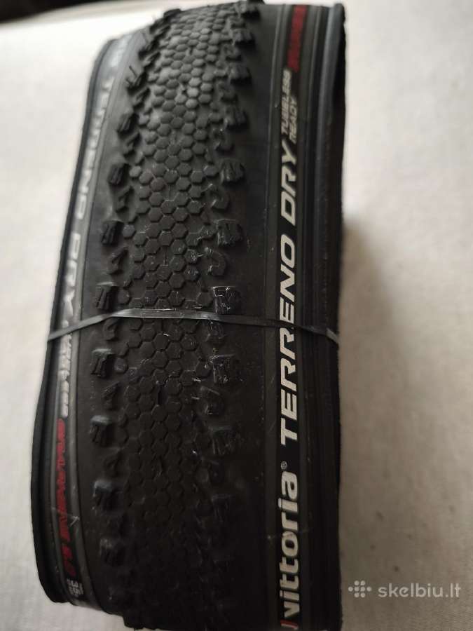 Vittoria Terreno Dry.