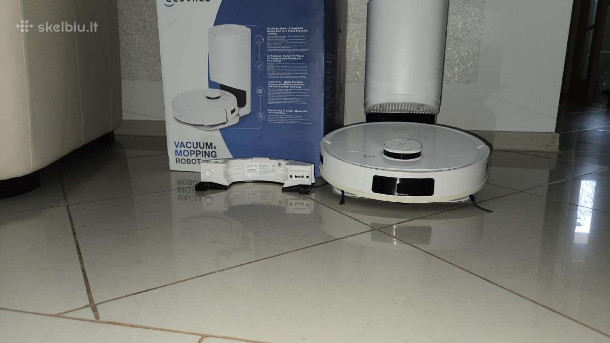 Tvarkingas "Ecovacs Deebot N9 plius" robotas