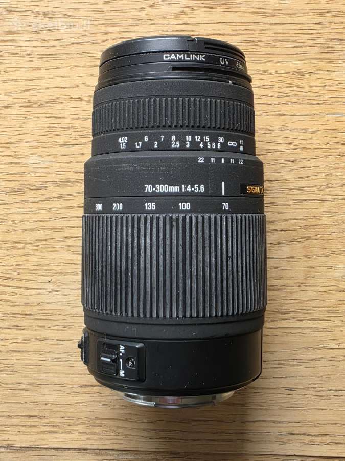 Sigma 70-300mm 1:4-5.6 defektuotas