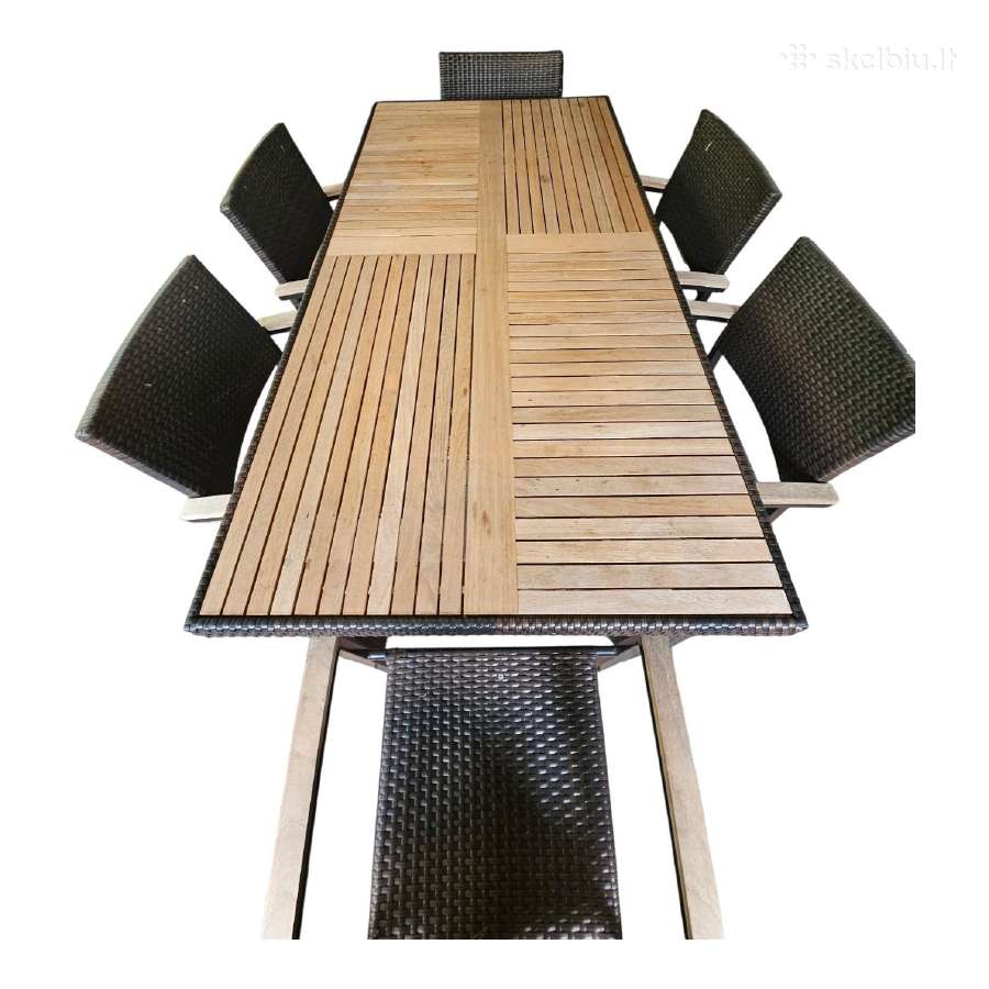Lauko baldai.