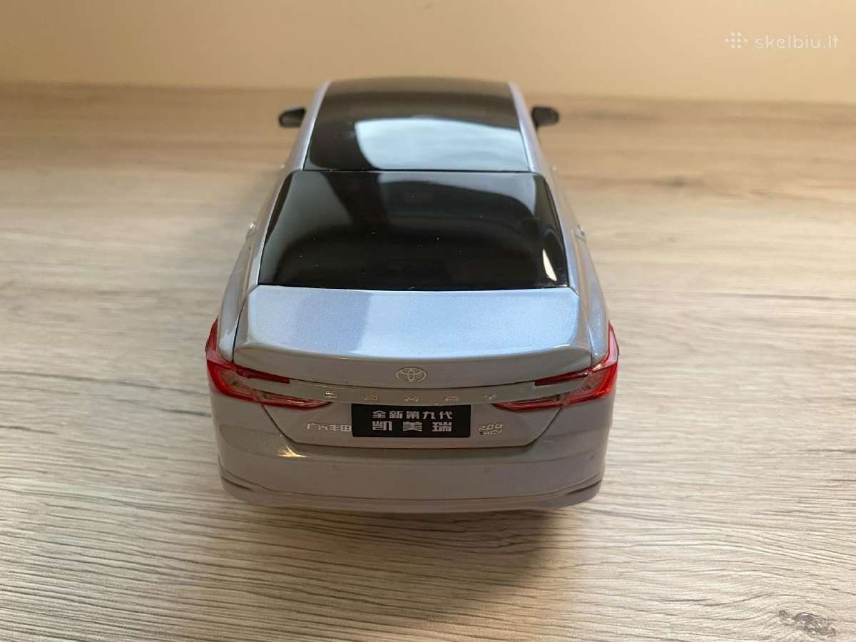 1:18 Toyota Camry - nuotraukos Nr. 3